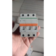 MCB SCHNEIDER 3 PHASE DOMAE C16 16 AMPER 400 USEDVOLT