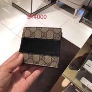 Gucci 帥氣男款皮夾短夾皮包