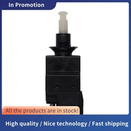 Stop Light Switch Switch Brake Light 4 Pin 0015450109 for Mercedes Benz W201 W124 W210 W140