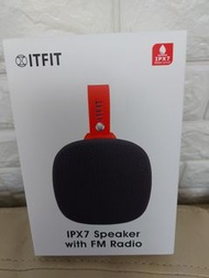 New Samsung ITFIT IPX7 Speaker with FM Radio Waterproof Speaker 擴音器 藍牙 喇叭 FM收音機 收水