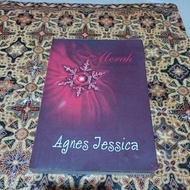 MERAH Agnes J Novel.- Red