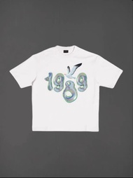 Taylor Store 1989 Tivi Rộng Áo Thun Nữ Tay Ngắn Nữ Mùa Hè Chất Liệu Sợi Triacetate Taylor Meme Chủ Đ