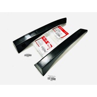 Tank Side Eyebrows Dream Teachers Council Old (Genuine) B11 87121-GN5-900+87122-GN5-900