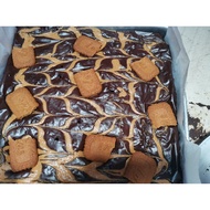 [LOTUS BISCOFF] FRESHLY BAKED FUDGY BROWNIES LOTUS BISCOFF PREMIUM LESS