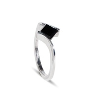 แหวนนิล Onyx Ring
