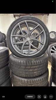 便宜出一套特斯拉model+3P版19寸輪轂輪胎毛豆3原裝19寸輪轂拆車零重力輪轂 19寸正品件，剛到貨！輪轂9.9新，倍耐力PZ4輪胎235+40+19+成色非常不錯，輪轂沒有划痕，帶原廠防偽碼 精