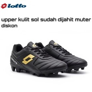 Lotto stadio genuine leather football boots. The soles are stitched.