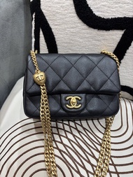 Chanel flap bag 愛心調節扣荔枝牛皮金扣方胖子100%Authentic ,99%new unused 😍尖沙咀中港城門市