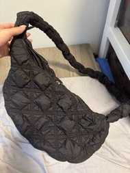 Carlyn Cozy Bag Black