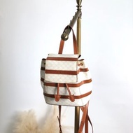 【 日本直送 名牌中古包 】CELINE સેલિન મકાડમ બેકપેક સફેદ લોગો પીવીસી ચામડું પટ્ટાવાળી બેકપેક વિન્ટેજ zpxaay