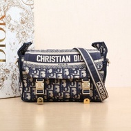 DIOR Diorcamp郵差信使包小號藍色帆布金扣2022肩背包