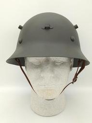 二戰捷克VZ30鋼盔 (Kar98 德軍 美軍 國軍 日軍 刺刀 防毒面具 S&amp;T M35)