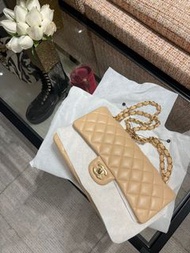 Chanel medium classic flap beige