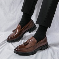QBELY รองเท้ารองเท้าแต่งตัวอ็อกฟอร์ดผู้ชายสไตล์อังกฤษ,รองเท้าหนัง PU ส้นเตี้ยมีพู่รองเท้าโลฟเฟอร์ผู้ชาย