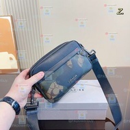 COACH蔻馳斜挎包手機包 男士相機包單肩斜挎包 閉合方式超好看