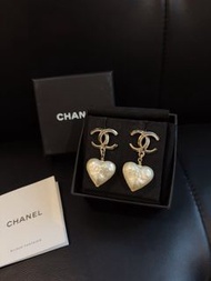 Chanel 22c 愛心吊坠 耳環