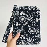 HyRead gaze mini 6吋 刺繡布電紙書保護套 客制化紙質書 文藝