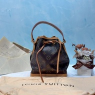 LV Mini Noe手提水桶包