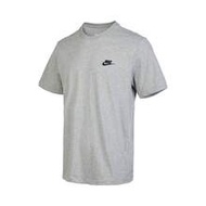 เสื้อยืดแขนสั้น คอกลม ถักทอ ผู้ชาย AS M NSW CLUB TEET TAR4999-064