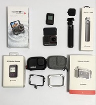 (99% NEW) Insta 360 Ace Pro + 原裝GPS 遙控器 + 原裝鈦合金街拍套裝 + 原裝可伸縮自拍棍 + 保護套保護盒