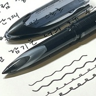 日本三菱UNI黑科技中性笔UBA-188绘图顺滑草图笔黑色水性笔0.5mmMitsubishi UNI Black Technology Unisex Pen UB from Japan3e5x9st
