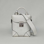 MCM 白色PVCSoftBerlinVisetos手提盒子包斜挎包肩背包