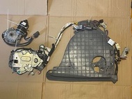 Toyota 豐田Sienta NCP81 左電門 門料 零件