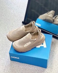 Hoka One One Restore TC 沙色 徒步鞋
