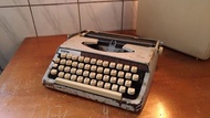 brother DeLuxe 900型打字機—古物舊貨、早期事務機收藏