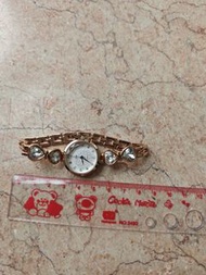 金色手錶(需要自行換電池）