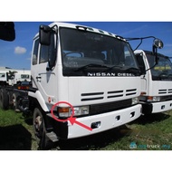 NISSAN UD TRUCK LORRY CW520 SIGNAL LAMP