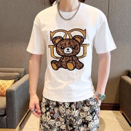 TIDE BEAR ชุดสูทผู้ชายเสื้อยืดพิมพ์ลายหมีแฟชั่นกางเกงขาสั้นชุดสองชิ้นชุดลำลองหล่อ