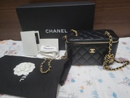 Chanel 22S 17cm vanity 黑金羊皮 金球 長盒子
