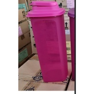 tupperware 2L fridge bottle in pink (1)