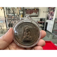 2549 Lp Thuad Wat Huimongkun 龙婆托粉料背后拾都金。