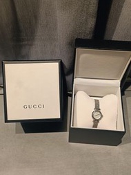 GUCCI Diamantissima 古馳米蘭女錶-珍珠貝x銀/27mm