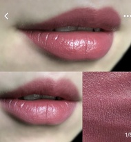 Kiko Smart Lipstick ลิปสติกเนื้อแมทต์สีแดงสด ไม่ซีดจาง ให้สีสันสดใส ปกปิดได้ดี ลิปมันเพื่อความชุ่มชื