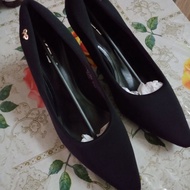 XES  -preloved high heels woman shoes