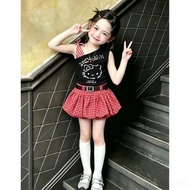 2026新款女童夏季可爱HelloKitty女孩斜肩甜酷背心格子花苞裤套装 2026 New Summer Cute Hello Kitty Girls' Off-Shoulder Sweet Coo