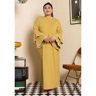 Lubna - Plus Size Knit Camellia Dress (Female)