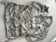 ACU 02 เสื้อทหารอากาศอเมริกา ไม่มีอาร์ม ลายดิจิตอล (ตรงปก ) มือสอง ของแท้ คุณภาพดี พร้อมใช้งานมีหลาก