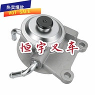 Toyota Forklift Parts 7FD8FD 1DZ2Z Diesel Hand Oil Pump Upper Cover 23302-23440-71