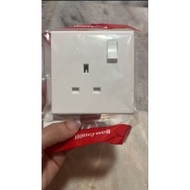 Honeywell 2757 13A Switch Socket