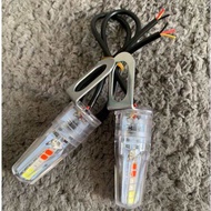 ไฟเลี้ยว ไฟตัดหมอก LED  ไฟตาแมว กันน้ำ คุณภาพสูง ใส่ได้หลายรุ่น ไฟแต่ง ไฟเลี้ยวมอไซค์ ราคาต่อ 1 คู่（