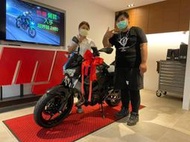 敏傑康妮 賀交車! Kawasaki Z400 恭喜賢哲 入主超好騎黃牌街車 零頭款 月繳39xx