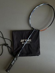 💥現貨💥全新頂階進攻型羽毛球拍 尤尼克斯YONEX ASTROX 100ZZ 天斧100ZZ|日本原廠製造|全碳素高剛性材質|可拉高磅|進階專業球友適用|