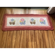 Quilt style kitchen rug