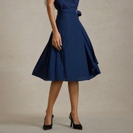 4th Of July Airport 4 เส้นผ่านศูนย์กลางเดินผ้าทอสีพื้นเรียบปลายกระโปรงพับสูง