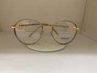 Kacamata Amaya 8051