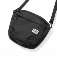韓國 戶外品牌 zerogram tahoe sacoche bag  迷你 實用 戶外 旅行 斜孭袋 兩色